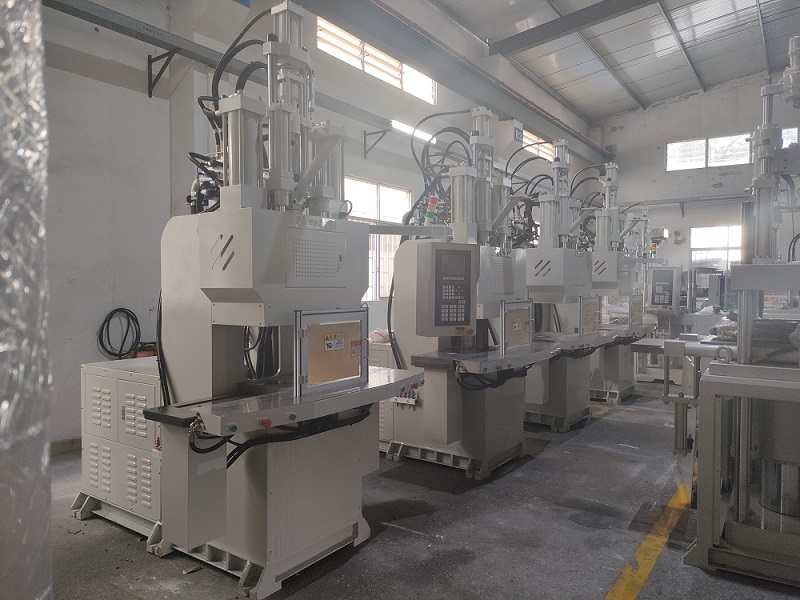 C型注塑機(jī) 東莞立式注塑機(jī)廠家